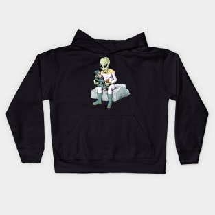 Alien teaches Chimp friend Kids Hoodie